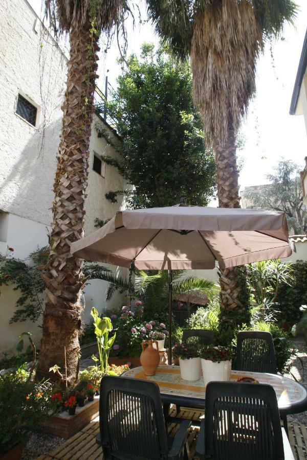 Residenza D'Epoca B&B Celeste กาแซร์ตา ภายนอก รูปภาพ