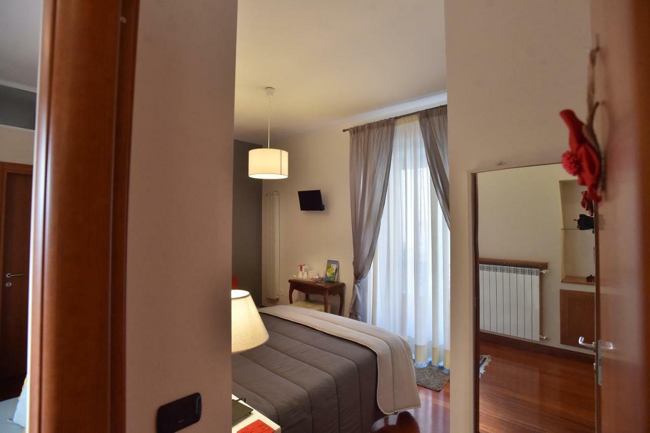 Residenza D'Epoca B&B Celeste กาแซร์ตา ภายนอก รูปภาพ