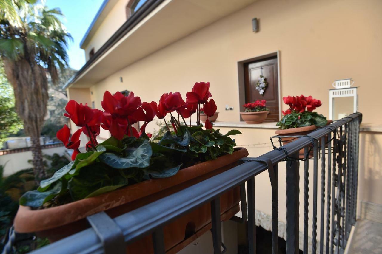 Residenza D'Epoca B&B Celeste กาแซร์ตา ภายนอก รูปภาพ