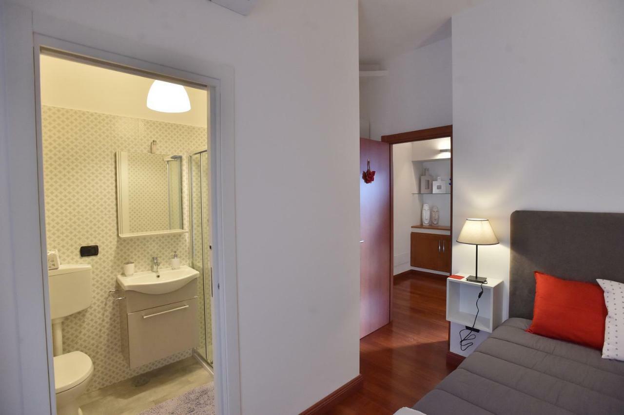 Residenza D'Epoca B&B Celeste กาแซร์ตา ภายนอก รูปภาพ