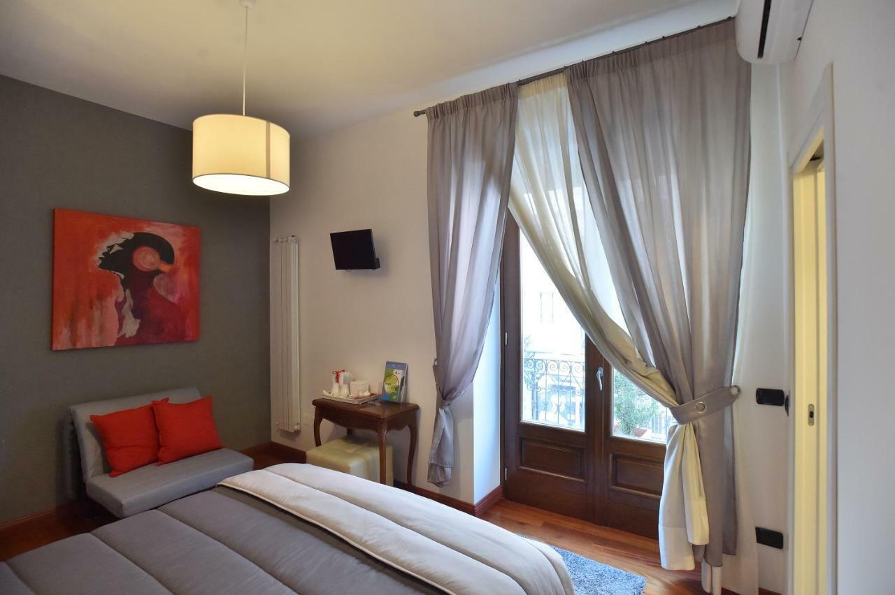 Residenza D'Epoca B&B Celeste กาแซร์ตา ภายนอก รูปภาพ